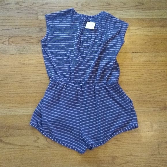 UO Cooperative Romper large NWT - Picture 4 of 4